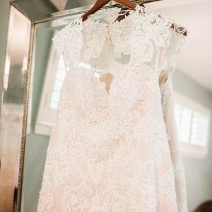 Essense of Australia Lace Wedding Dress